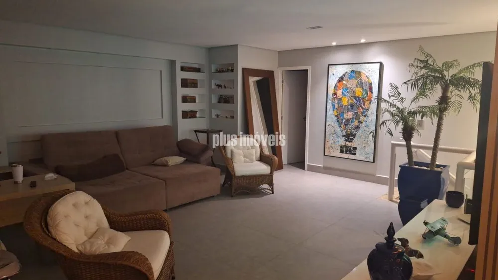 Apartamento, 3 quartos, 193 m² - Foto 1