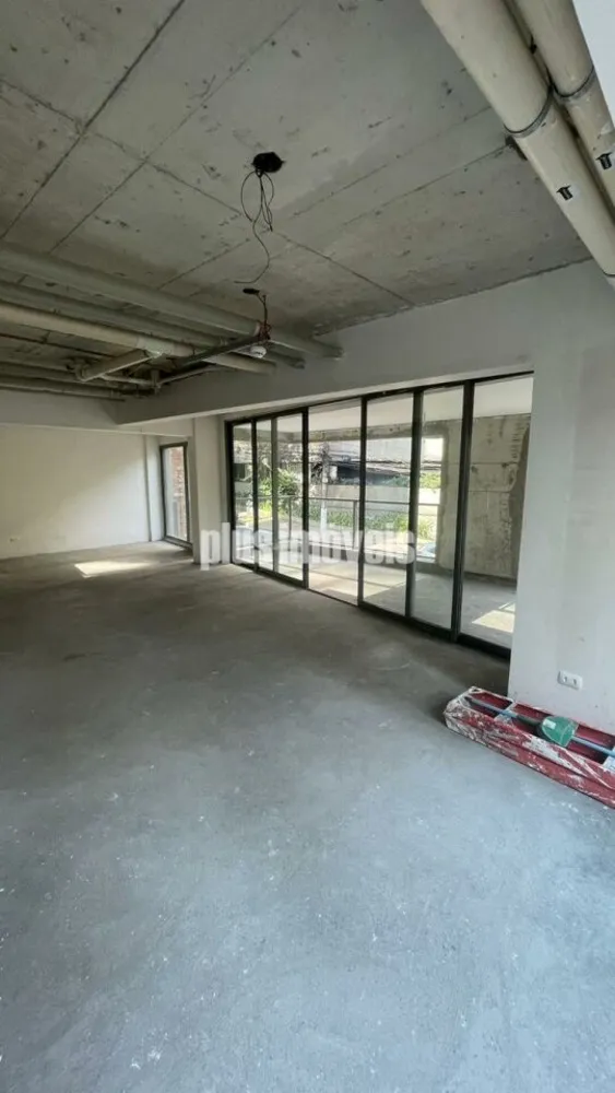 Loja-Salão, 210 m² - Foto 1