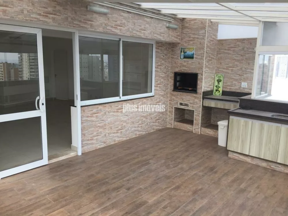 Apartamento à venda com 3 quartos, 240m² - Foto 1