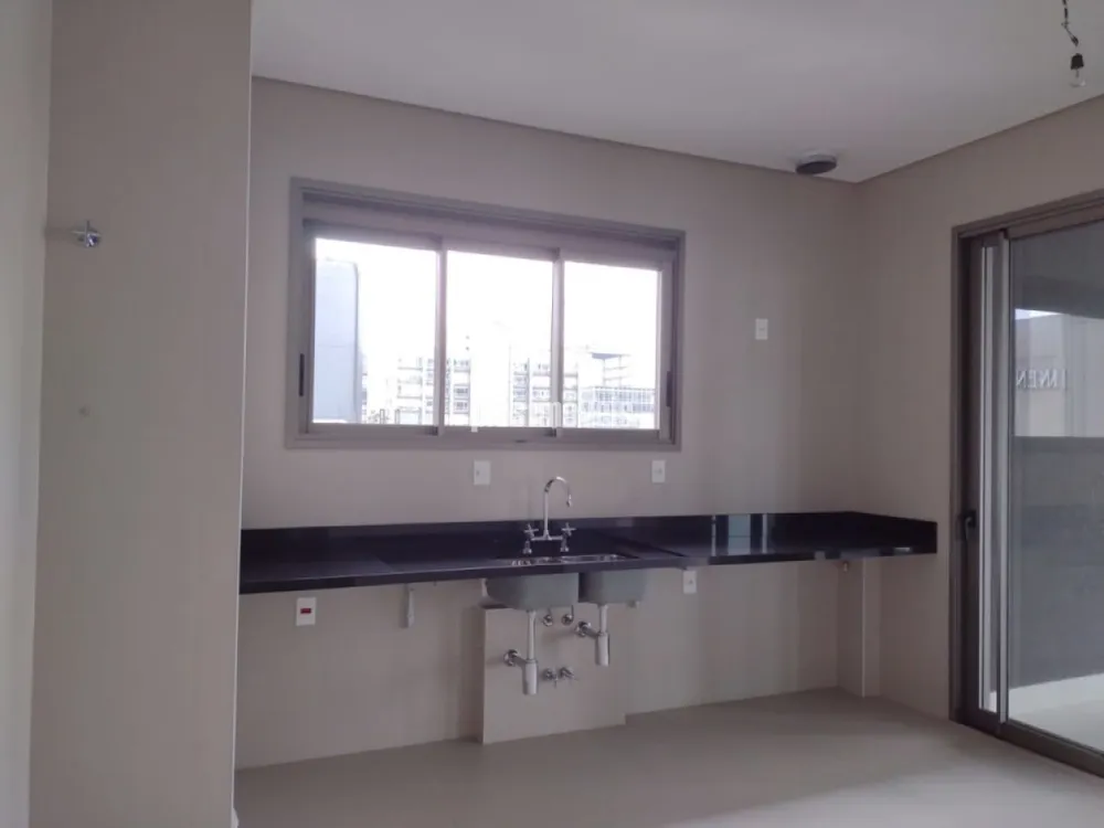 Apartamento, 3 quartos, 270 m² - Foto 2