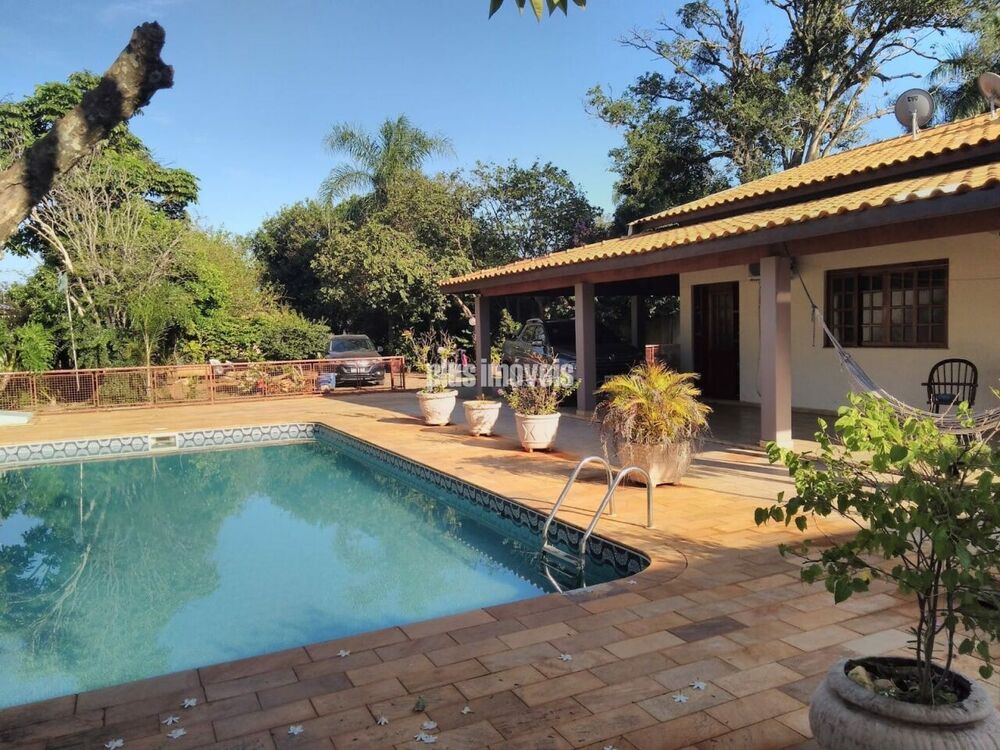 Chácara, 3 quartos, 2002 m² - Foto 1