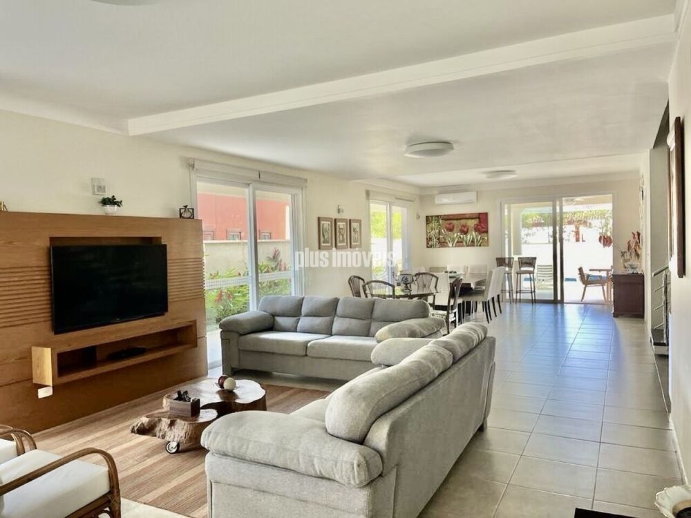 Casa de Condomínio à venda com 6 quartos, 420m² - Foto 2