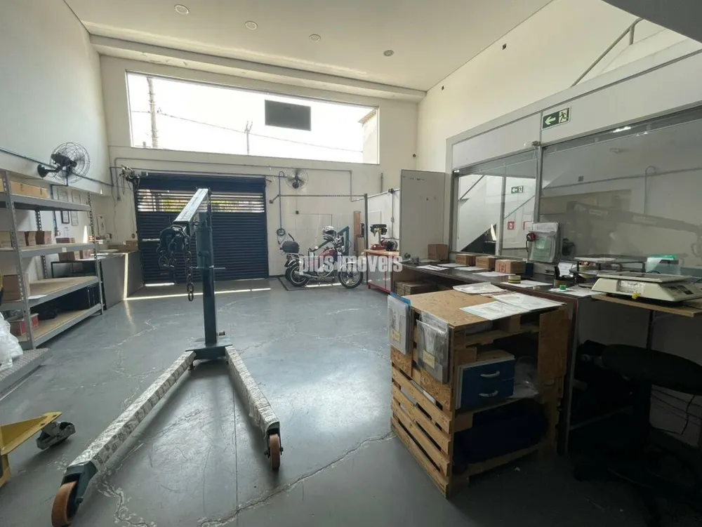 Depósito-Galpão, 232 m² - Foto 1