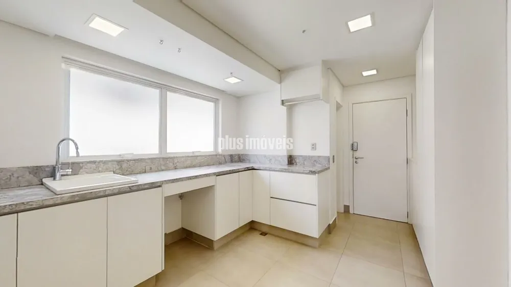 Apartamento, 4 quartos, 225 m² - Foto 1