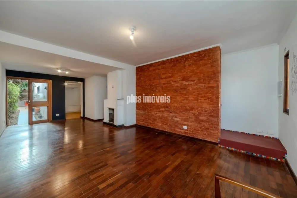 Casa, 4 quartos, 250 m² - Foto 1