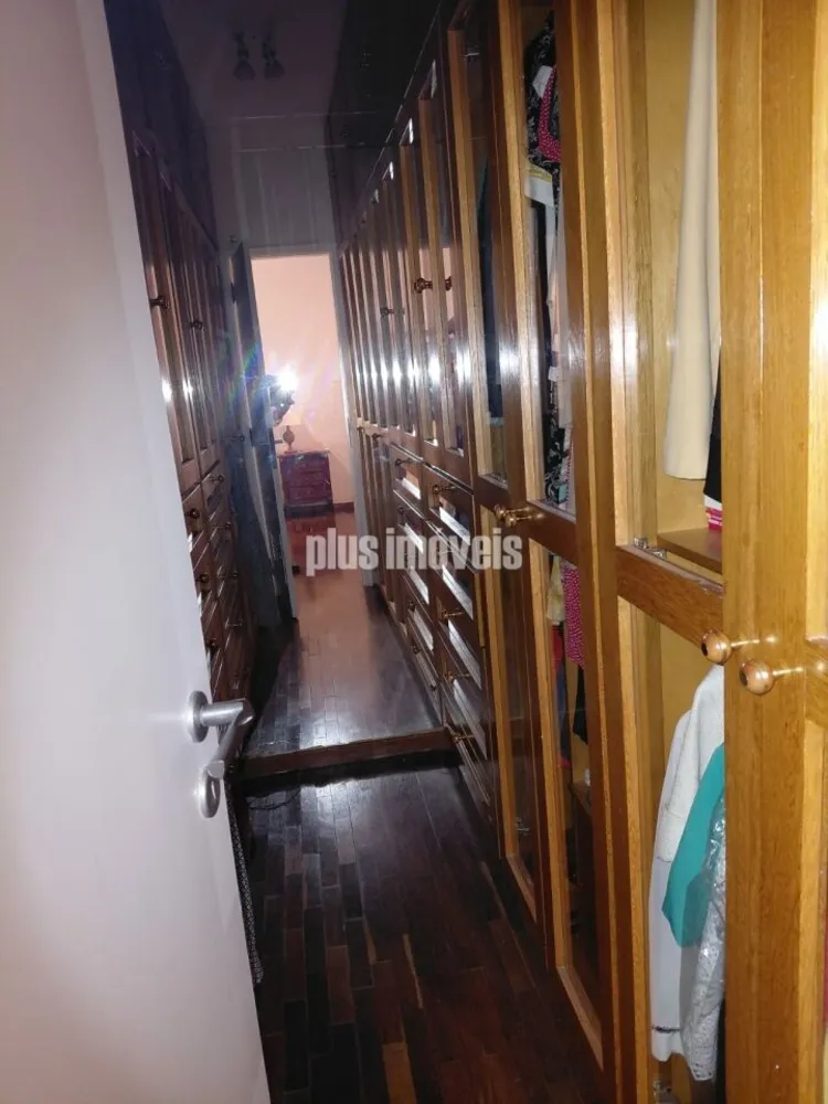 Apartamento, 3 quartos, 220 m² - Foto 1
