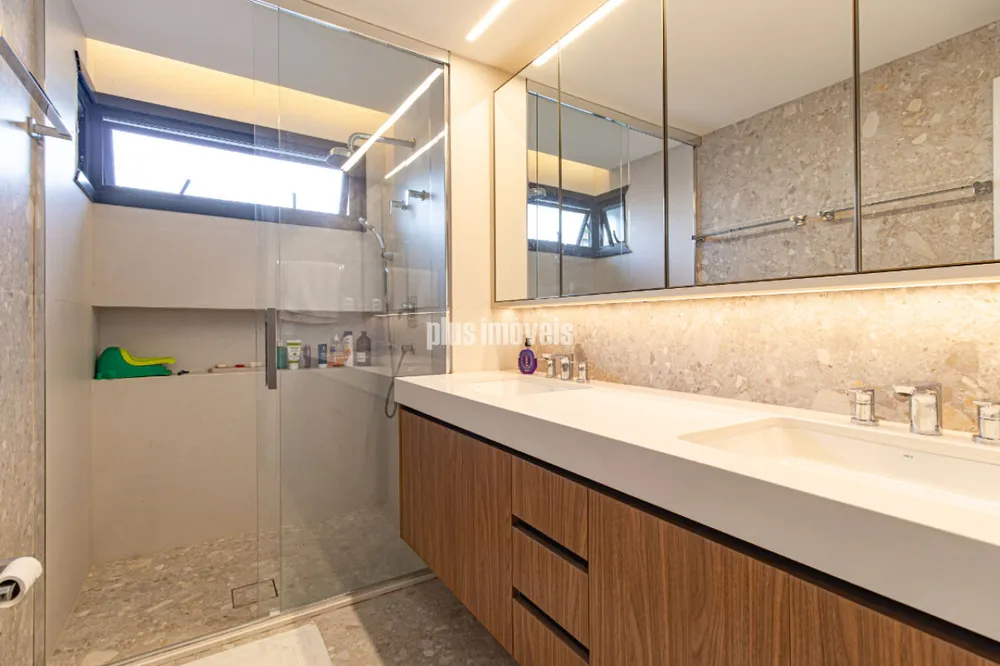 Apartamento, 3 quartos, 157 m² - Foto 1