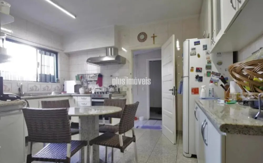 Casa, 4 quartos, 205 m² - Foto 1