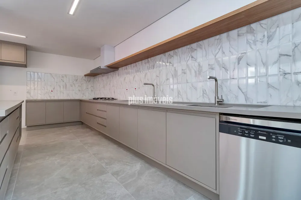 Apartamento, 3 quartos, 267 m² - Foto 1