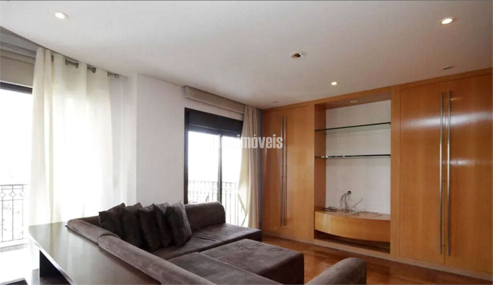 Apartamento, 3 quartos, 226 m² - Foto 2