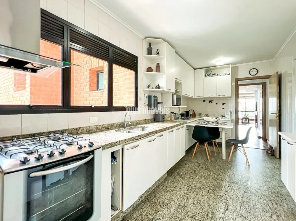 Apartamento, 3 quartos, 164 m² - Foto 1