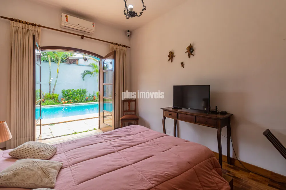 Casa, 4 quartos, 219 m² - Foto 2