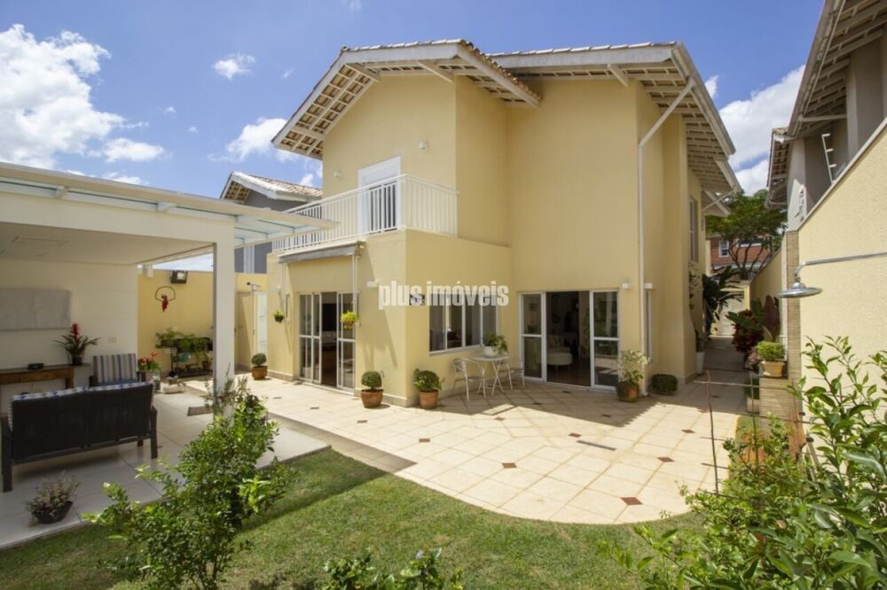 Casa à venda com 3 quartos, 273m² - Foto 2