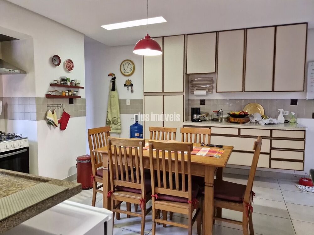 Casa, 3 quartos, 240 m² - Foto 19