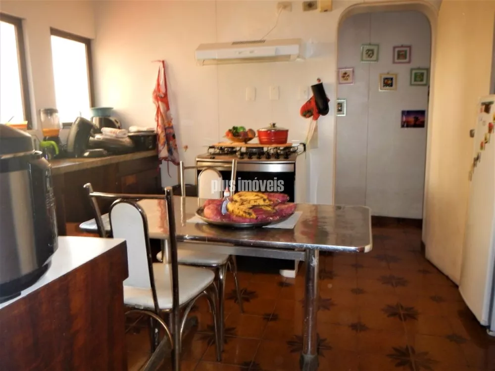 Apartamento à venda com 3 quartos, 204m² - Foto 12