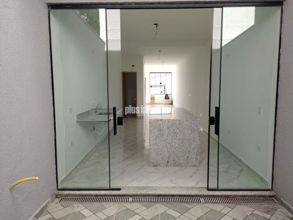 Casa, 3 quartos, 200 m² - Foto 1