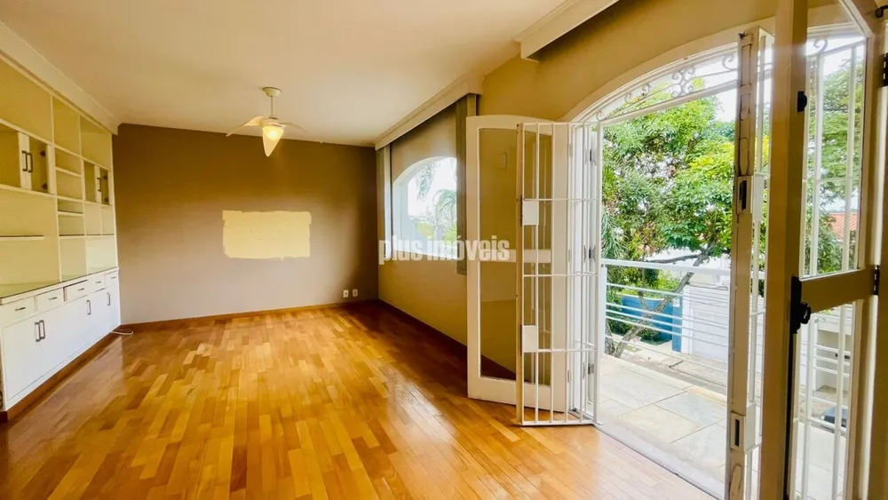 Casa, 4 quartos, 360 m² - Foto 1