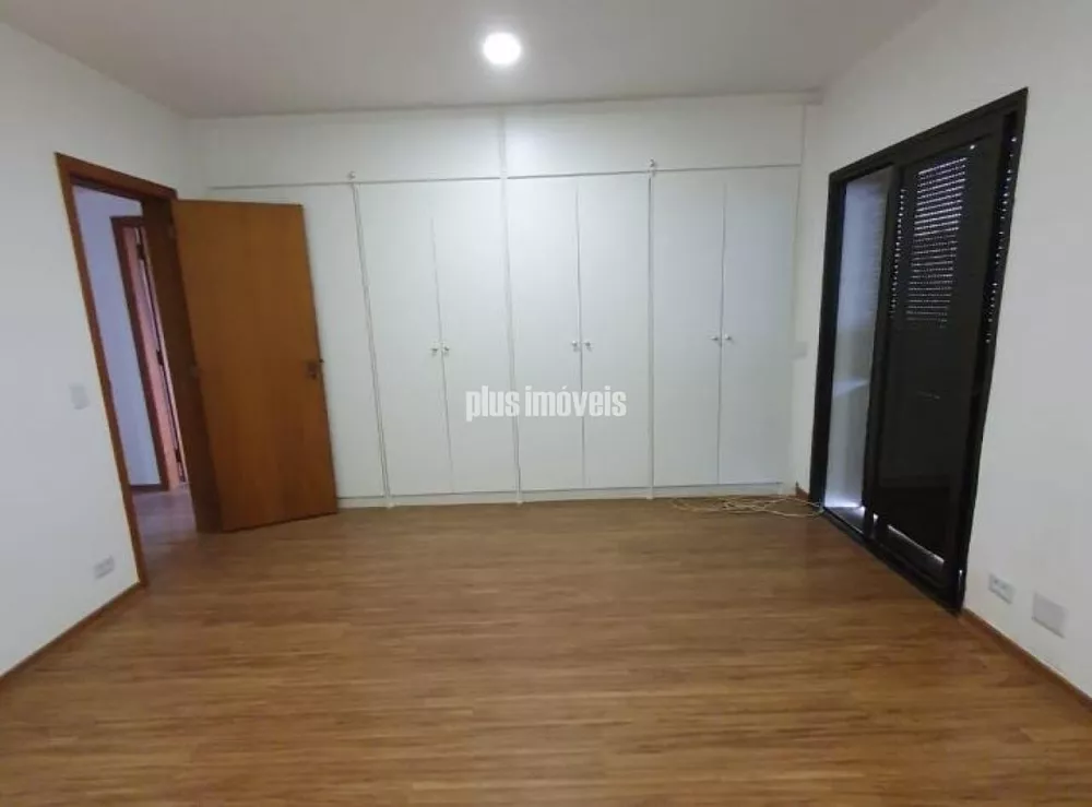 Apartamento à venda com 4 quartos, 232m² - Foto 8