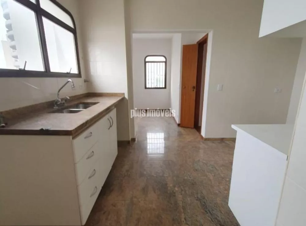 Apartamento à venda com 4 quartos, 232m² - Foto 3