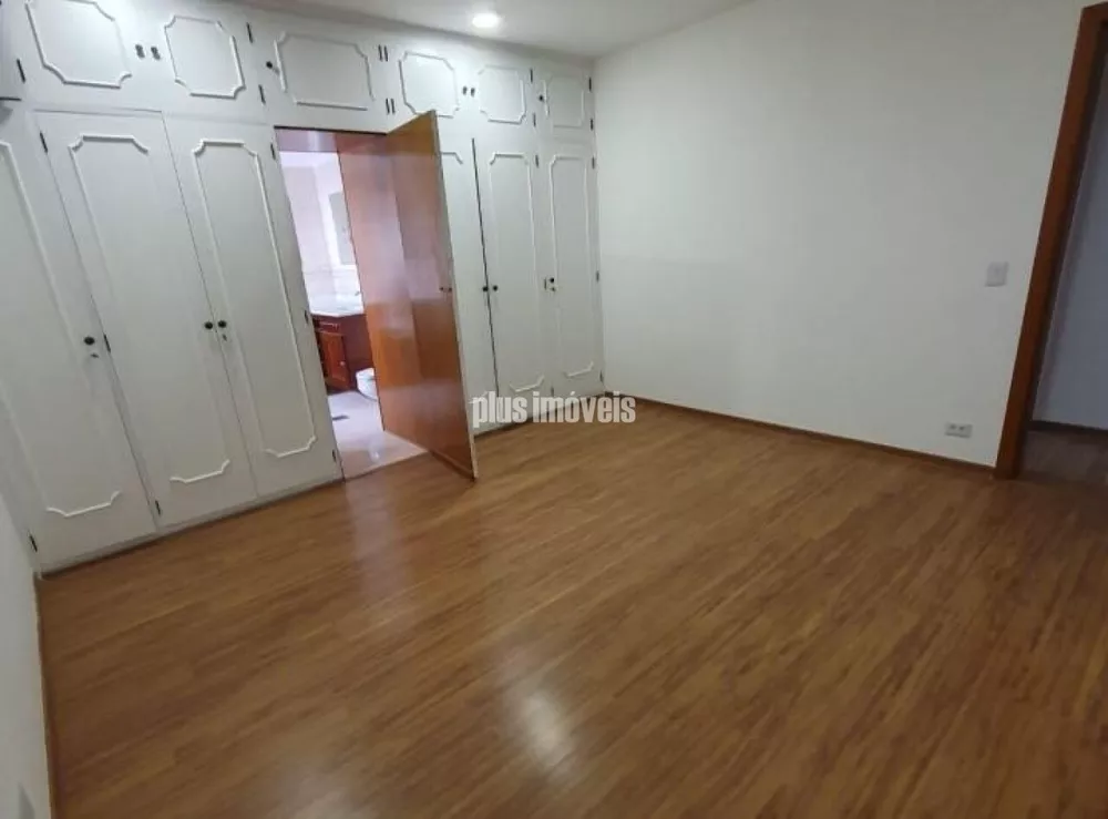 Apartamento à venda com 4 quartos, 232m² - Foto 7