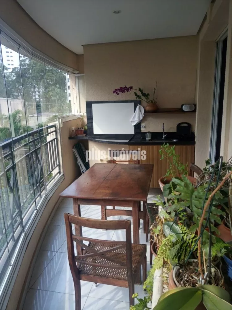 Apartamento à venda com 3 quartos, 95m² - Foto 1