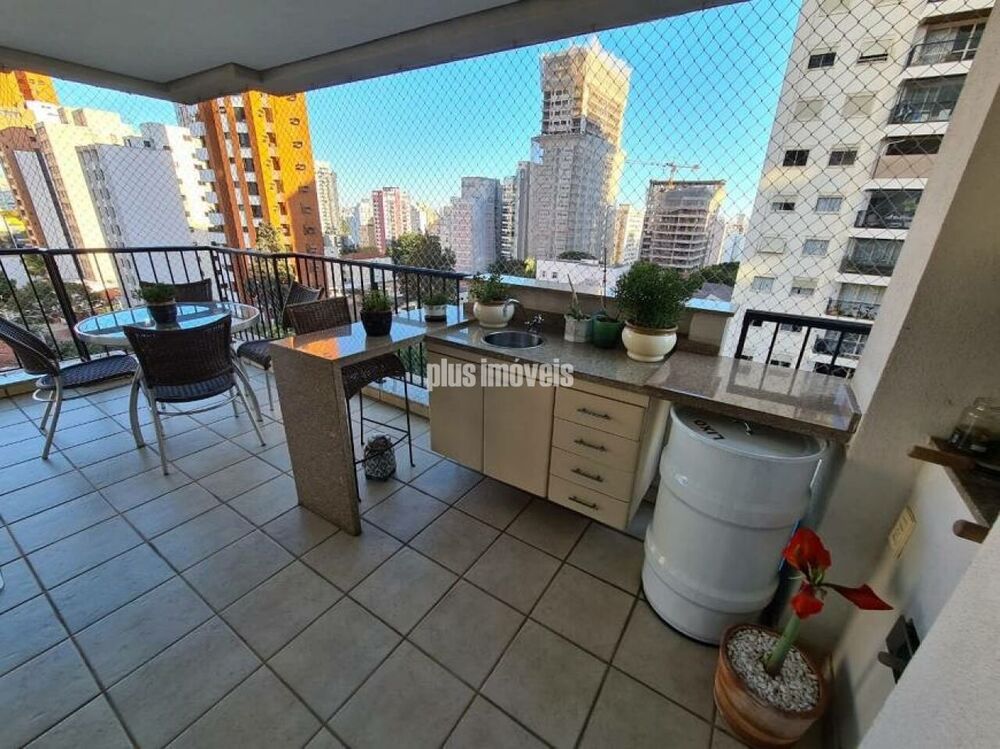Apartamento, 4 quartos, 225 m² - Foto 1