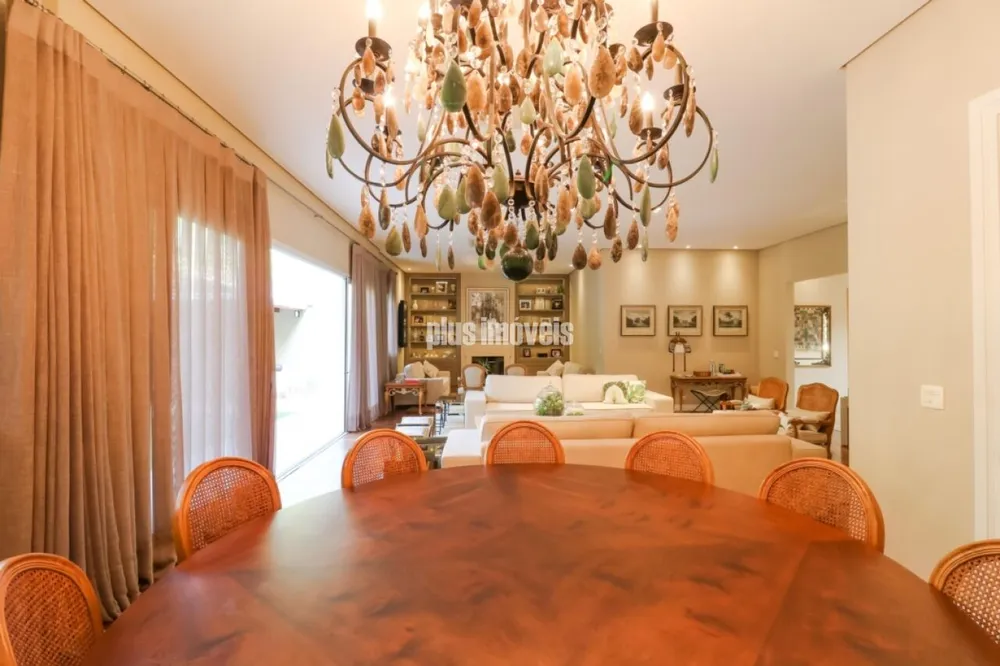 Casa, 4 quartos, 721 m² - Foto 1