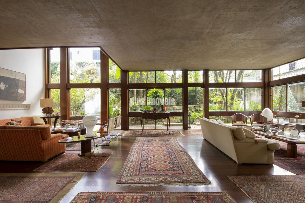 Casa à venda com 4 quartos, 650m² - Foto 1