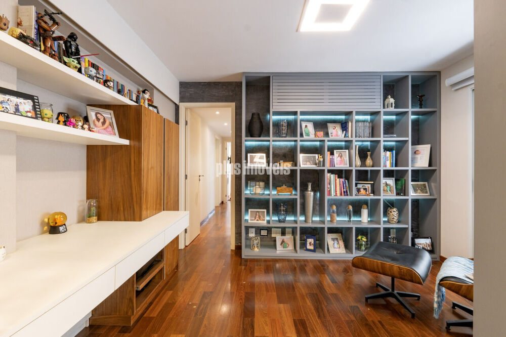 Apartamento, 3 quartos, 207 m² - Foto 1