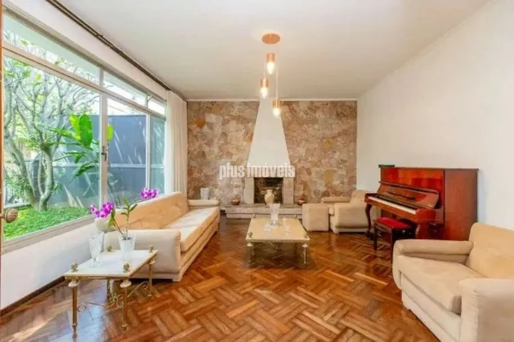 Casa, 3 quartos, 142 m² - Foto 1