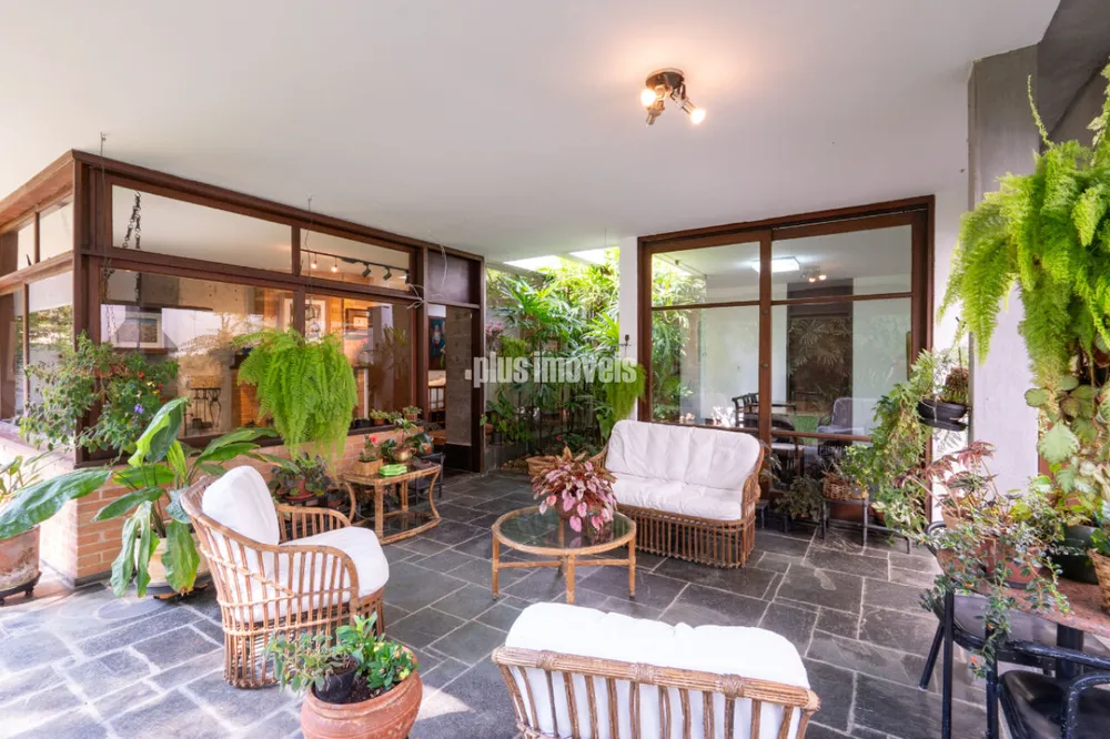 Casa, 5 quartos, 271 m² - Foto 1