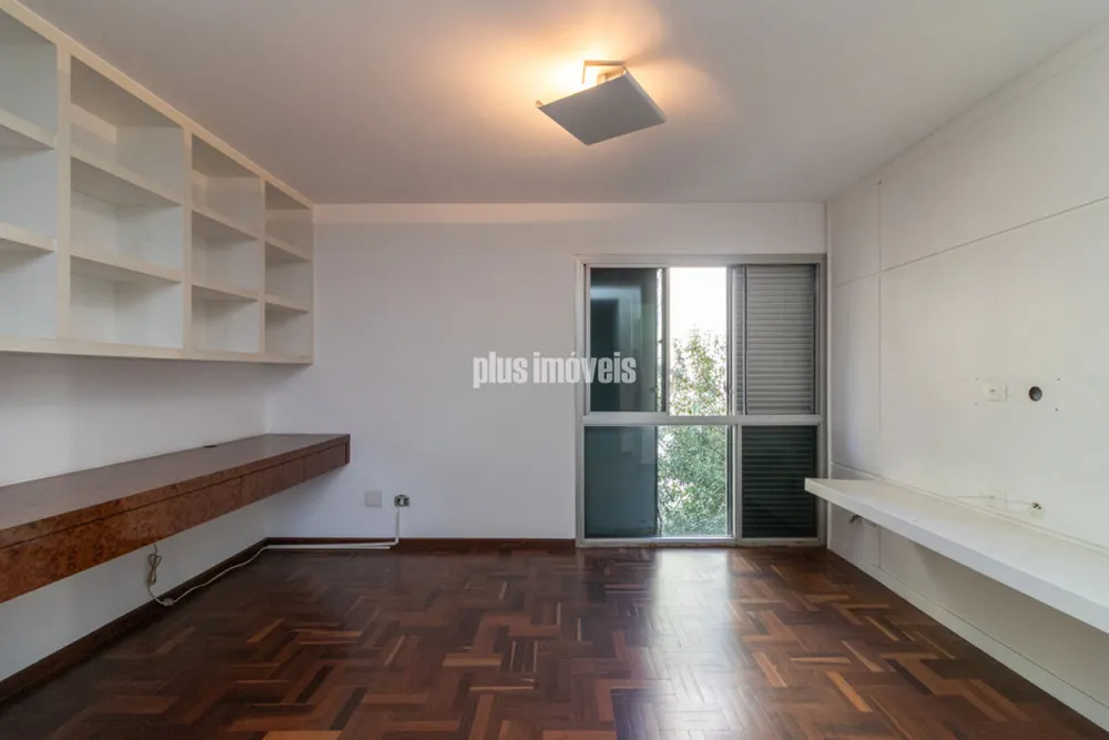Apartamento, 3 quartos, 223 m² - Foto 1