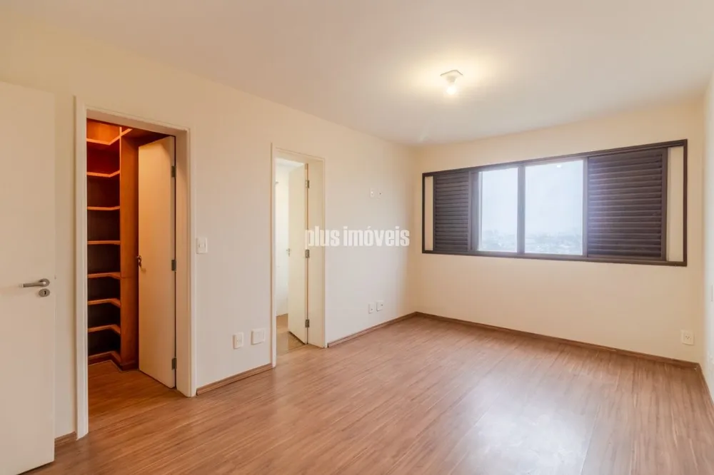 Apartamento, 3 quartos, 260 m² - Foto 1