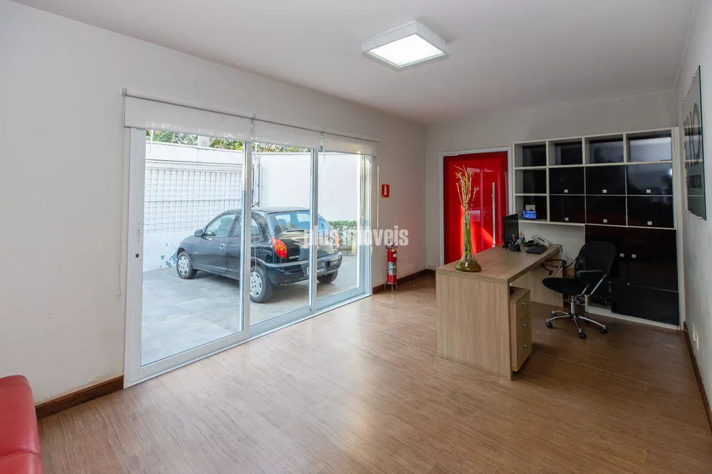 Casa à venda com 3 quartos, 380m² - Foto 8