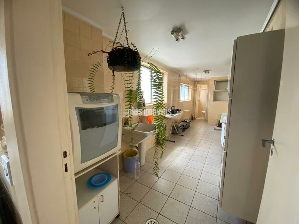 Apartamento, 3 quartos, 228 m² - Foto 2