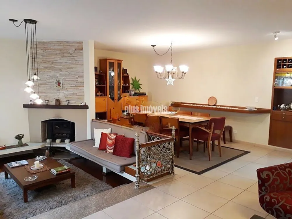 Casa, 4 quartos, 250 m² - Foto 14