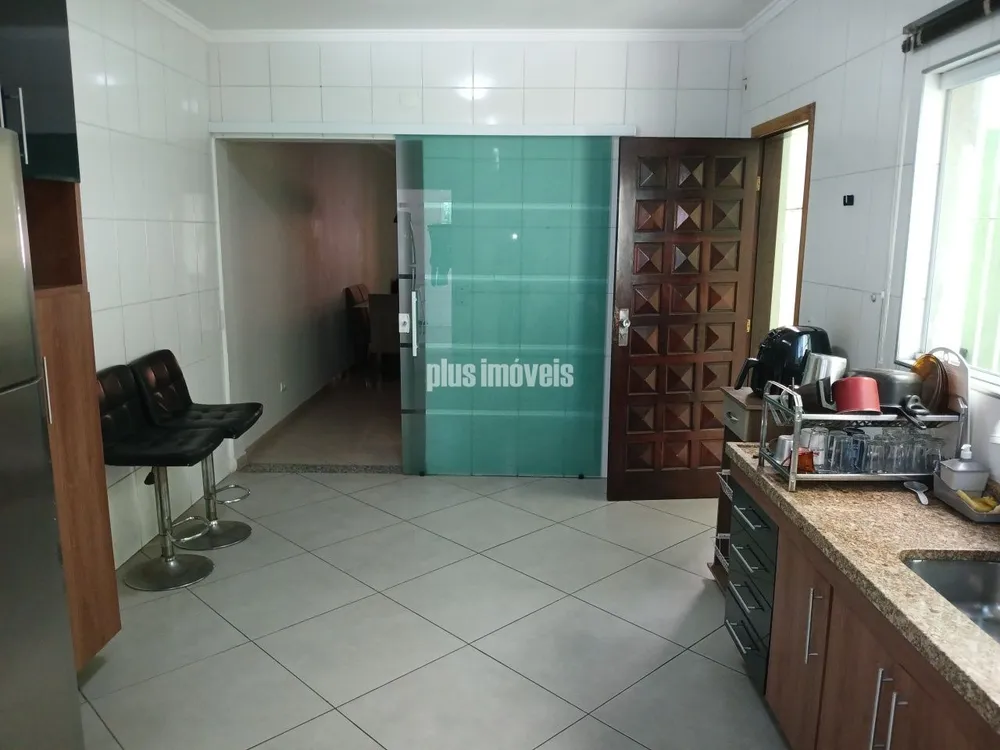 Casa, 3 quartos, 240 m² - Foto 4