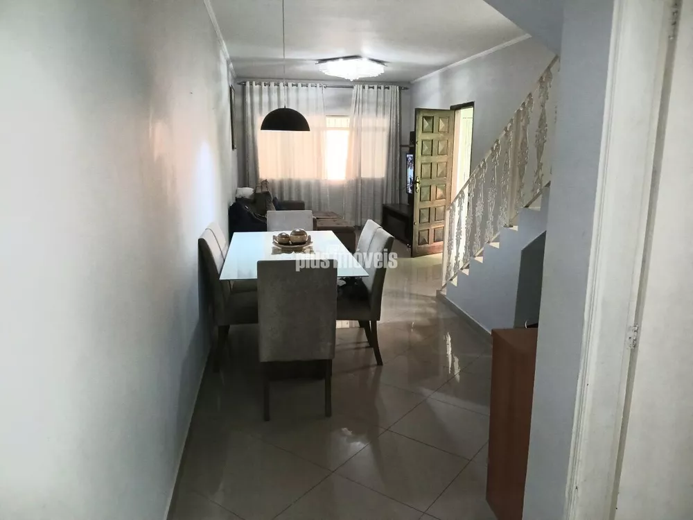 Casa, 3 quartos, 240 m² - Foto 1