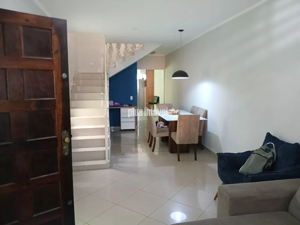 Casa, 3 quartos, 240 m² - Foto 2