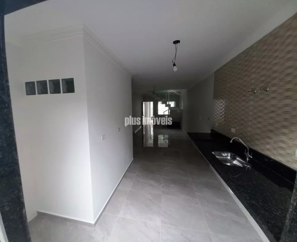 Casa à venda com 3 quartos, 110m² - Foto 1