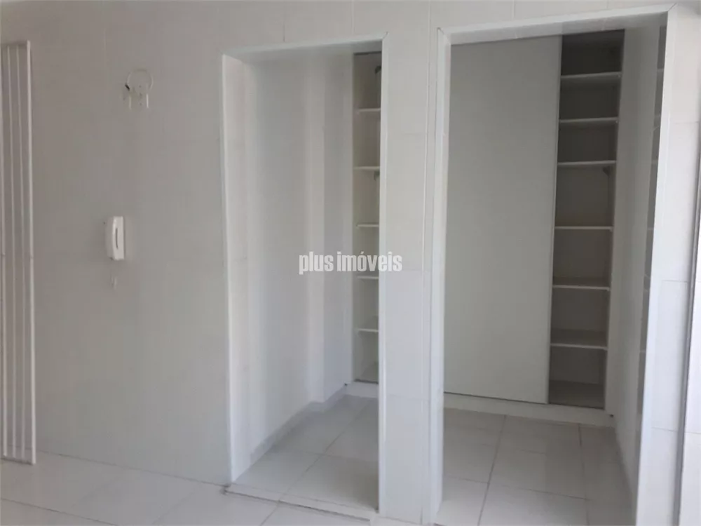 Apartamento à venda com 3 quartos, 125m² - Foto 13