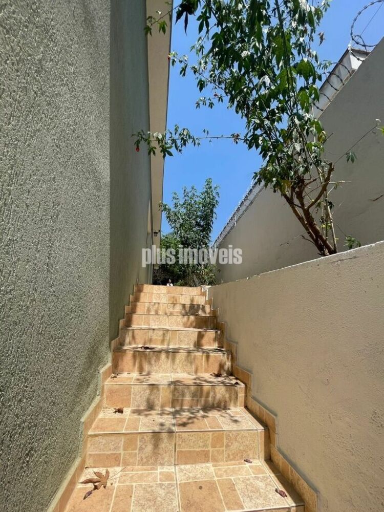 Casa à venda e aluguel com 2 quartos, 150m² - Foto 2
