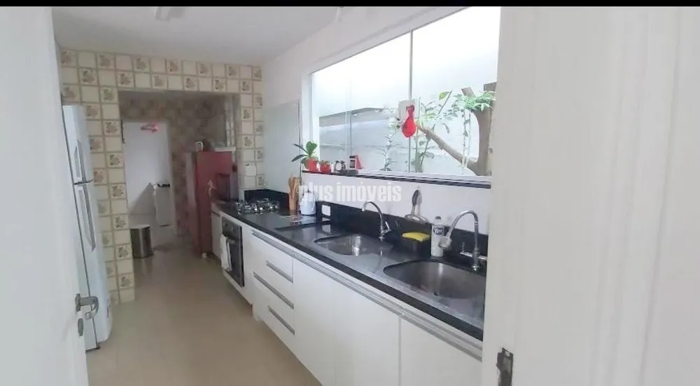 Casa, 5 quartos, 305 m² - Foto 2