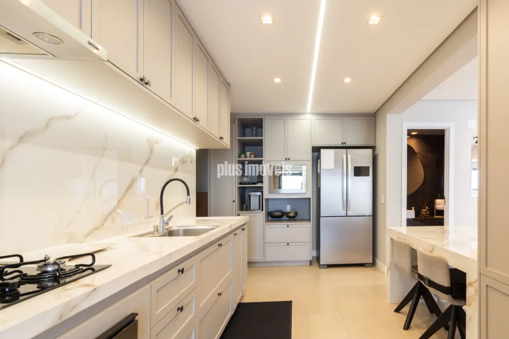 Apartamento, 3 quartos, 162 m² - Foto 1