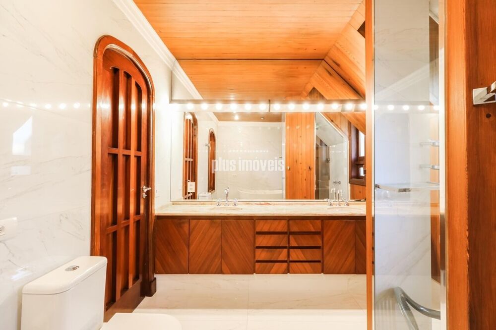 Casa de Condomínio à venda e aluguel com 5 quartos, 984m² - Foto 2