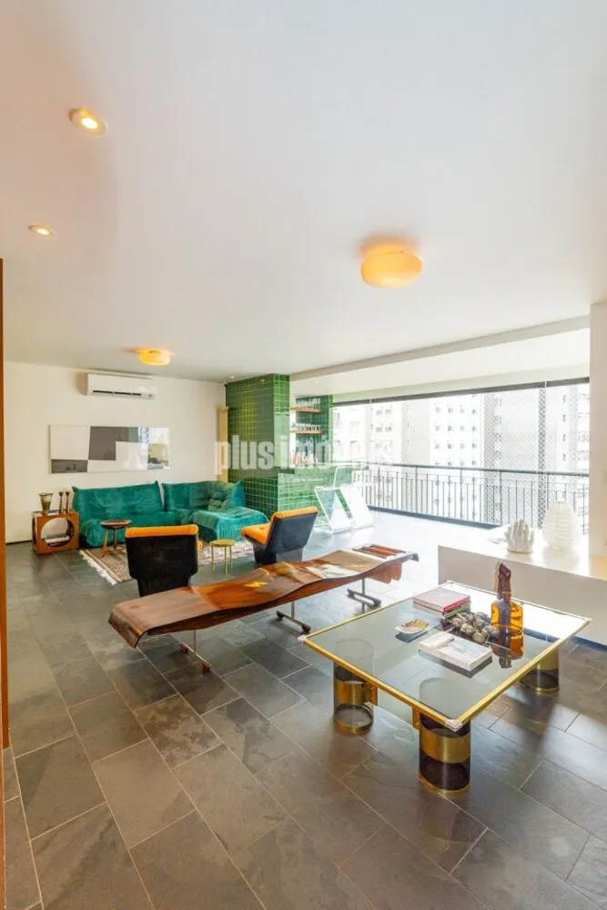 Apartamento, 3 quartos, 218 m² - Foto 2