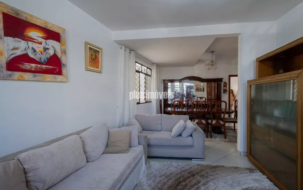 Casa à venda com 4 quartos, 227m² - Foto 3