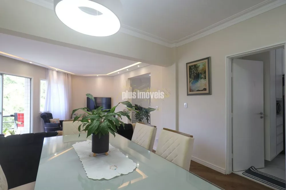 Apartamento à venda com 3 quartos, 136m² - Foto 7