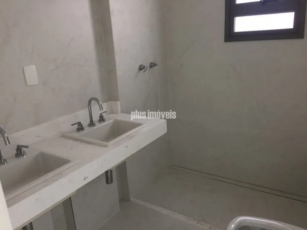 Apartamento, 3 quartos, 192 m² - Foto 1