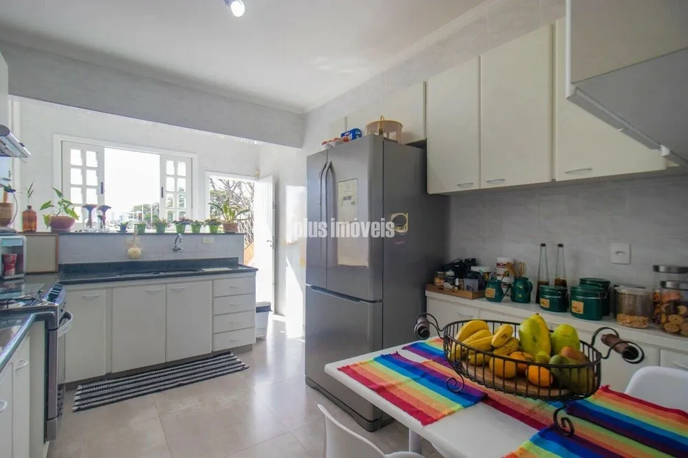 Casa, 4 quartos, 290 m² - Foto 1